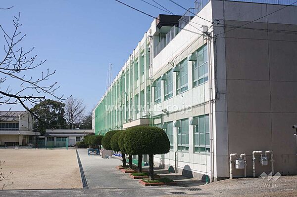 鶴舞小学校[公立]の外観