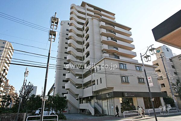 シティコーポ植田B棟外観（西側）
