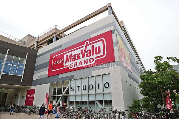 マックスバリュ(千種若宮大通店)の外観