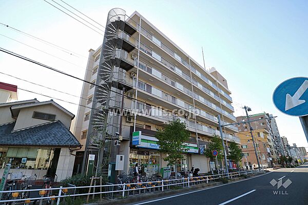川名ダイヤハイツA棟の外観(北東側から)