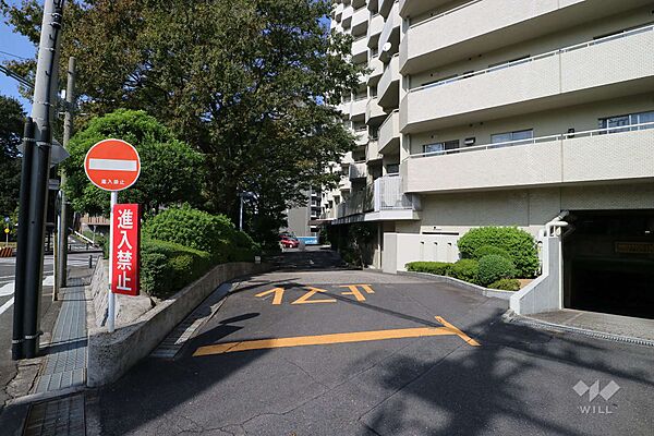 駐車場出入口