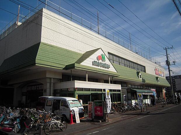 マルエツ鶴間店411m