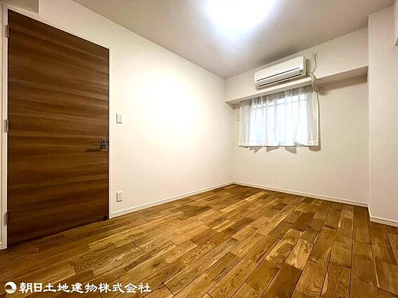 癖のないデザイ...