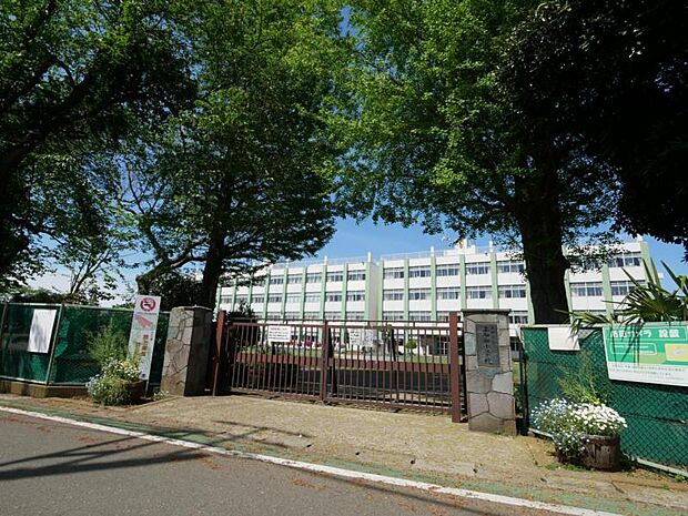 大和市立上和田小学校715m