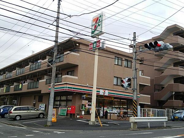 セブンイレブン横浜阿久和西店509m