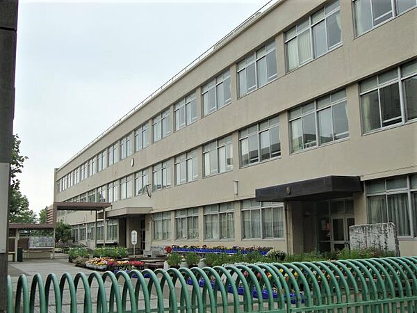 綾瀬市立綾北小学校300m