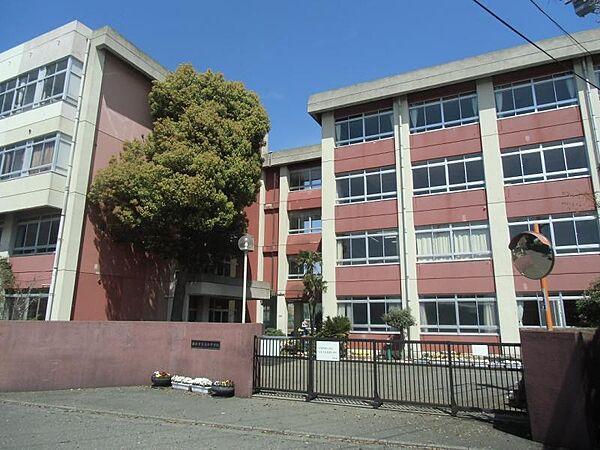 藤沢市立高倉中学校650m
