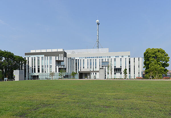 横浜市瀬谷区役所2401m