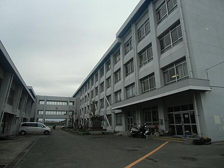 藤沢市立善行中学校1400ｍ