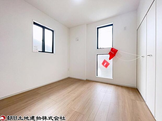 通風・採光にも優れ、心地よい光と風があふれています。