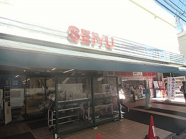 西友 鶴ケ峰店434m