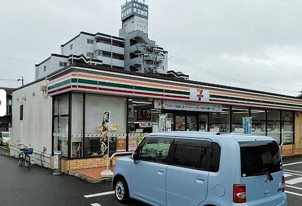 セブンイレブン名古屋高木町4丁目店■プライベートブランドの商品も充実した24時間営業の「セブンイレブン、いい気分」セブンイレブン。nanacoカードなどがご利用いただけます！ 1230m