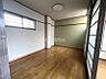 室内：洋室6帖