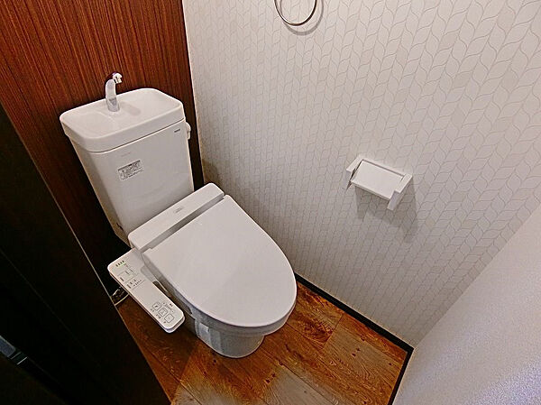 画像19:コンパクトで使いやすいトイレです