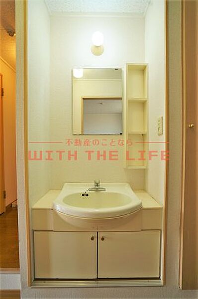 画像14:独立洗面台あり、毎朝おしゃれに忙しい女性の方におすすめです