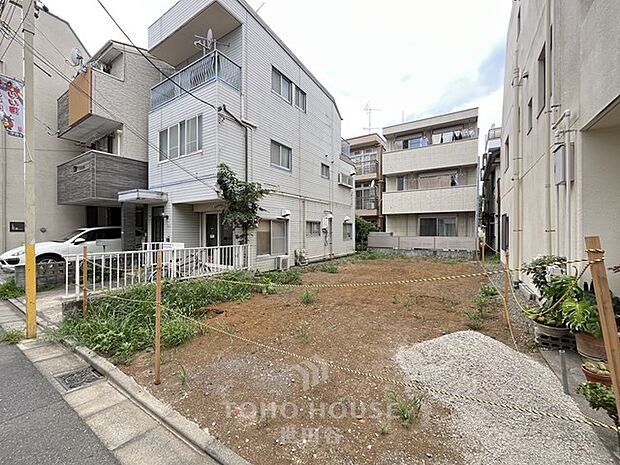 建築条件付き売地♪小・中学校も近く、生活に便利な住環境です。是非お気軽にお問い合わせくださいませ。