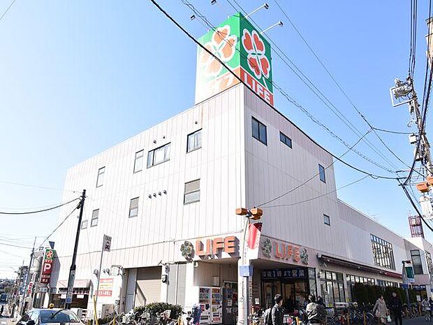 ライフ千歳烏山店:徒歩10分(746m)