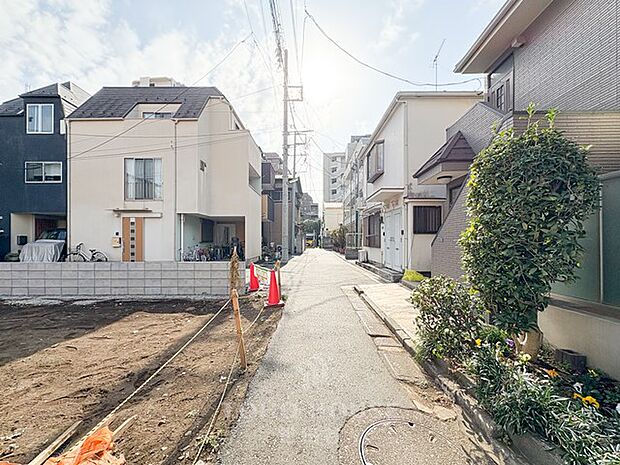 2026年9月完成予定です！駅まえ徒歩4分の立地♪是非お気軽にお問い合わせください。