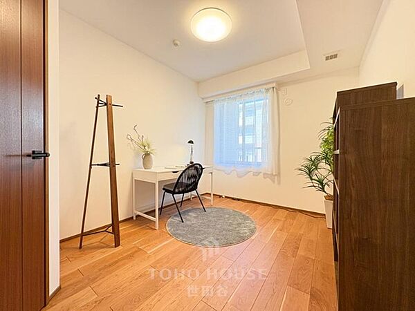 住まう方でカスタマイズしていただけるシンプルなデザインの内装。ご自身で素敵な空間を創り上げられます。