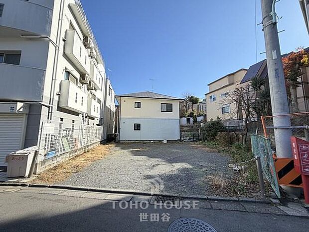 26年10月完成予定です!青空が広がる開放的な現地。駅まで徒歩2分の立地♪是非お気軽にお問い合わせください。