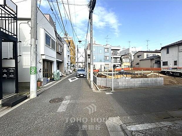 26年10月完成予定。駅まで徒歩1分の立地。是非お気軽にお問い合わせください。