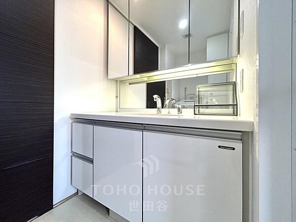 7階部分、角部屋住戸♪三方角部屋につき、陽当たり・通風良好です◇ペット飼育相談可