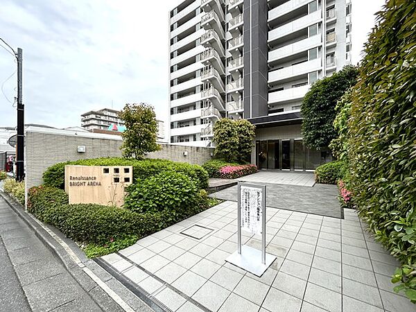 7階部分、角部屋住戸♪三方角部屋につき、陽当たり・通風良好です◇ペット飼育相談可