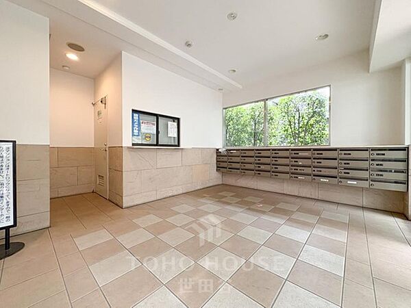 南西向き・角部屋住戸全室採光あり駅まで徒歩2分宅配ボックスオートロック・防犯カメラ