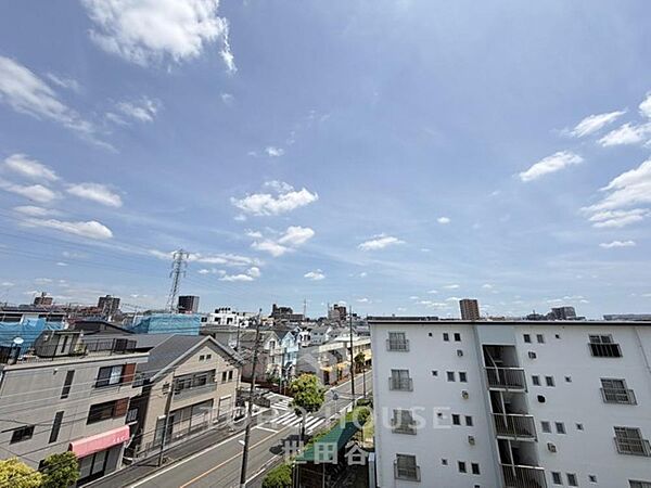 最上階・角部屋、陽当たり良好◎2駅利用可能。是非お気軽にお問い合わせください。