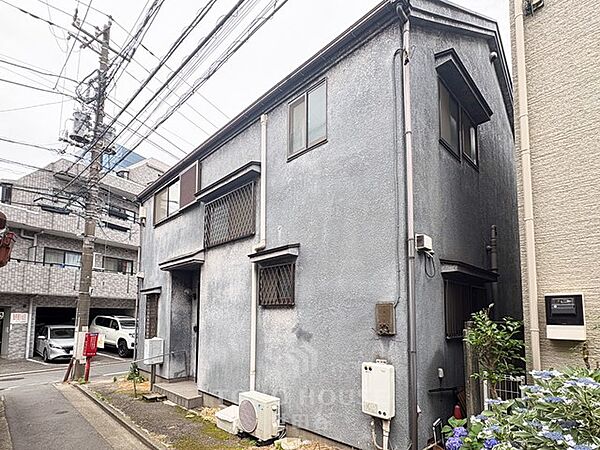 駅まで徒歩6分の立地です。物件の詳細はお気軽にお問い合わせください※古家あり