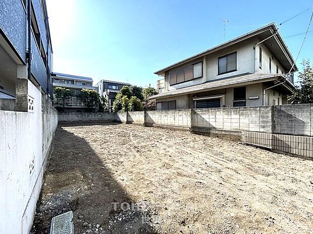 26年12月完成予定。駅まで徒歩9分の立地です。是非お気軽にお問い合わせください。