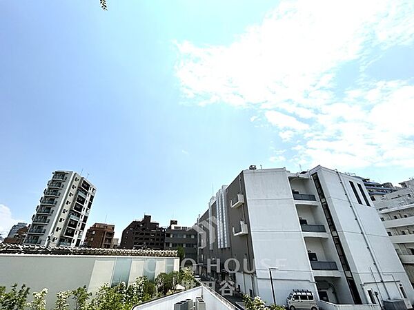 25年10月リノベーション完工済！ゆとりのあるLDK・複数路線利用可！