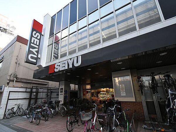 西友駒沢店まで約528m