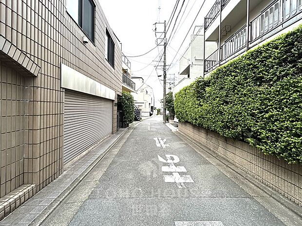 26年10月～引き渡し可能！現況：古家あり・更地渡し。駅まで徒歩10分の立地です。是非お気軽にお問い合わせください