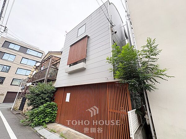 古家あり！駅まで徒歩4分！建築条件付き売地です。是非お気軽にお問い合わせください