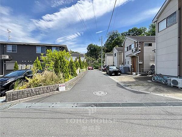 4LDK・築浅(築10年)駐車場付きです。是非お気軽にお問い合わせください。