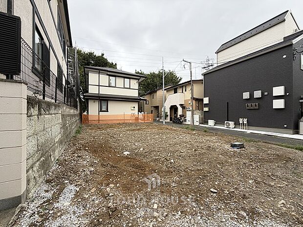 駅まで徒歩1分!生活に便利な便利な住環境♪是非お気軽にお問い合わせください。
