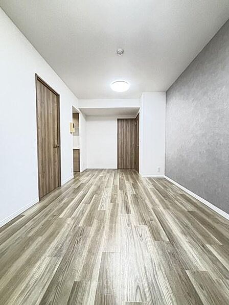 新規リノベーション(26年6月完工)駅まで徒歩3分・生活に便利な住環境。是非お気軽にお問い合わせください。