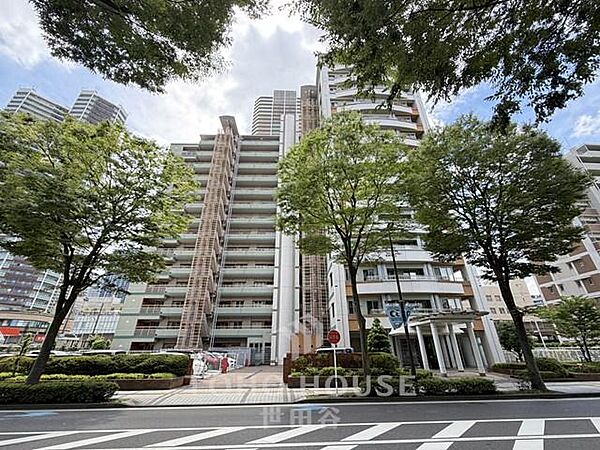 「武蔵小杉」駅まで徒歩4分。3LDK・仕様設備充実。是非お気軽にお問い合わせください。