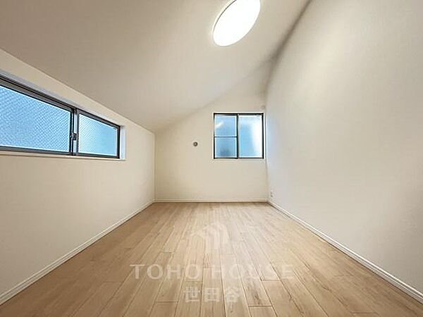新規リノベーション(26年8月完工)南道路+全居室二面採光の明るいお部屋です。是非お気軽にお問い合わせください。