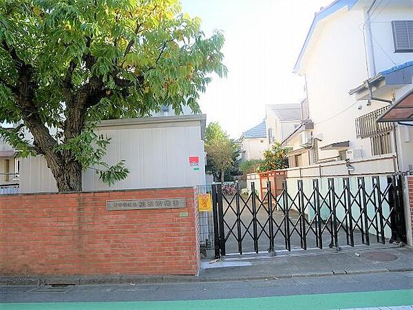 世田谷区立給田幼稚園まで約366m
