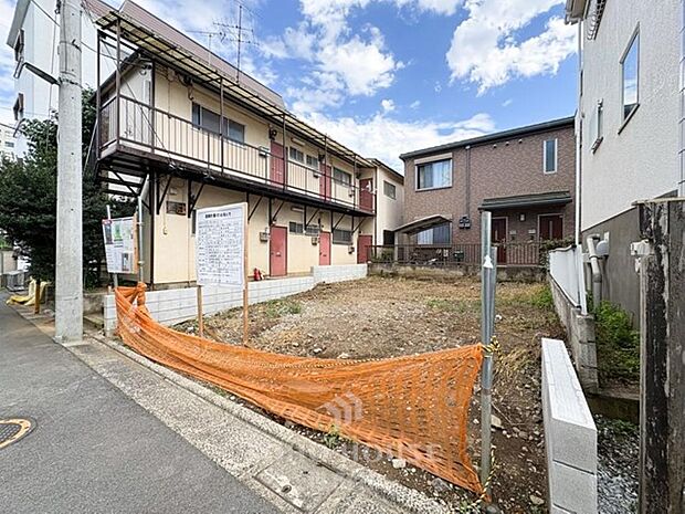 26年12月完成!3階建・全居室収納!ビルトイン車庫付き。是非お気軽にお問い合わせください