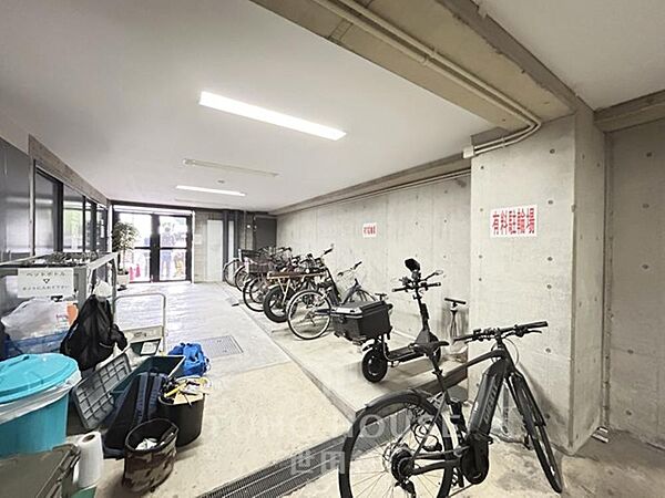 内装プラン・間取り作成中です。角部屋住戸。駅まで徒歩3分。是非お気軽にお問い合わせください。