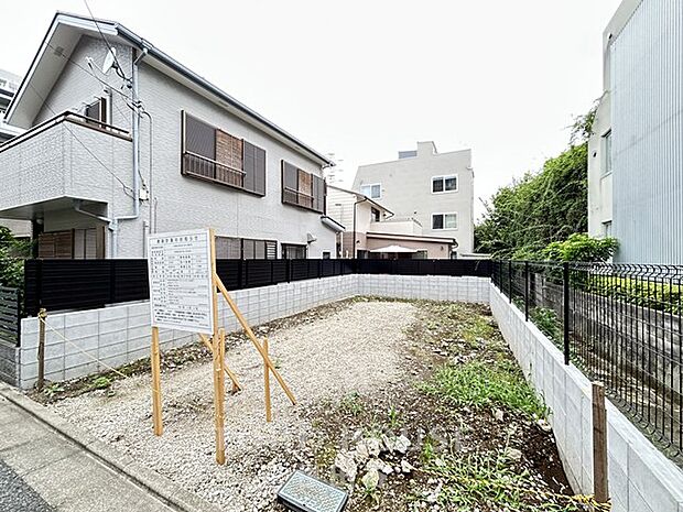 建築条件付き売地「三軒茶屋」駅徒歩圏内です!是非お気軽にお問い合わせください。