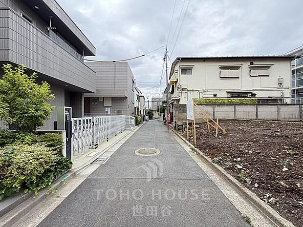 駅まで徒歩10分。現在建築中です。是非お気軽にお問い合わせください。