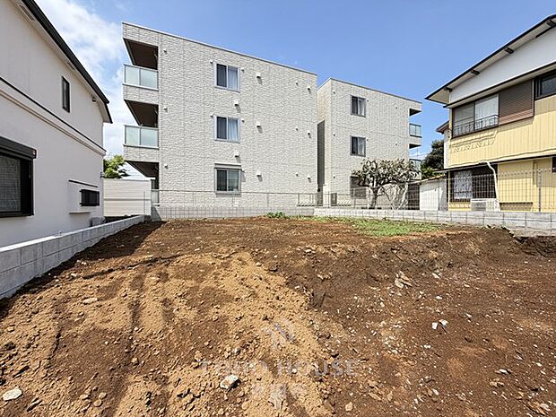 駅まで徒歩4分！現在建築中です。27年3月完成！是非お気軽にお問い合わせください。