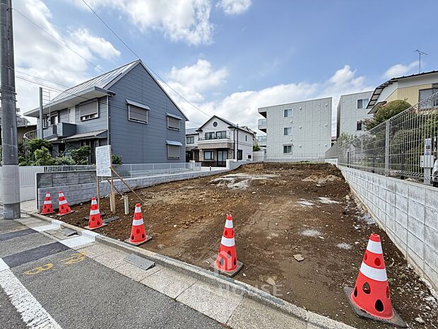 駅まで徒歩4分!現在建築中です。27年3月完成!是非お気軽にお問い合わせください。