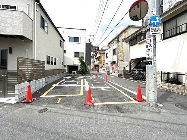 現在更地。27年3月完成。駅まで徒歩2分の立地。是非お気軽にお問い合わせください。