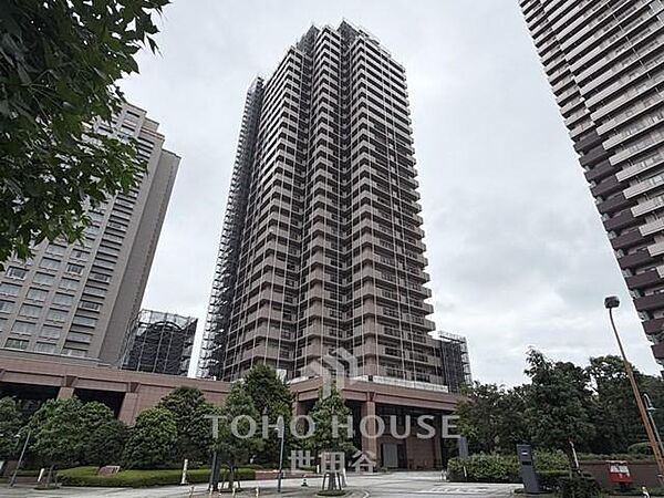 恵比寿ガーデンプレイス内に建つ、ランドマークマンションです。是非お気軽にお問い合わせください