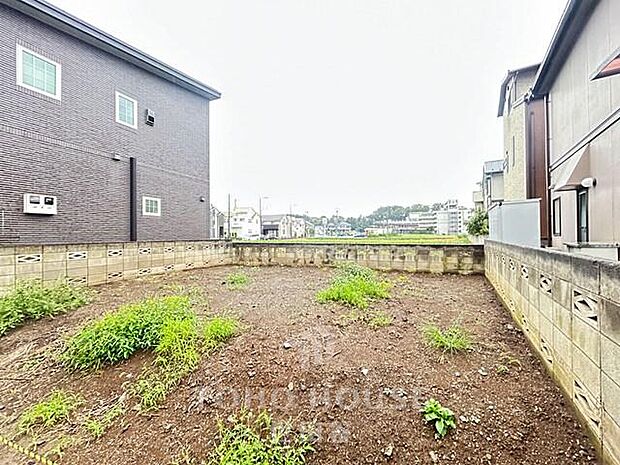 南東道路陽当り良好です。是非お気軽にお問い合わせください